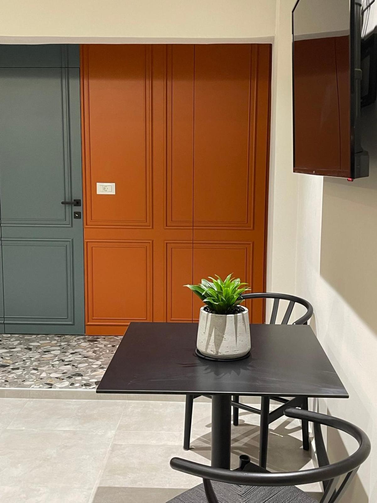 Andrews Luxury Suites Near The Airport Heraklion  Exterior photo