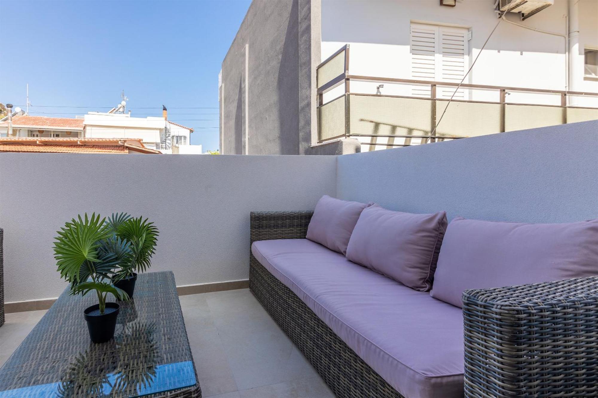 Andrews Luxury Suites Near The Airport Heraklion  Exterior photo