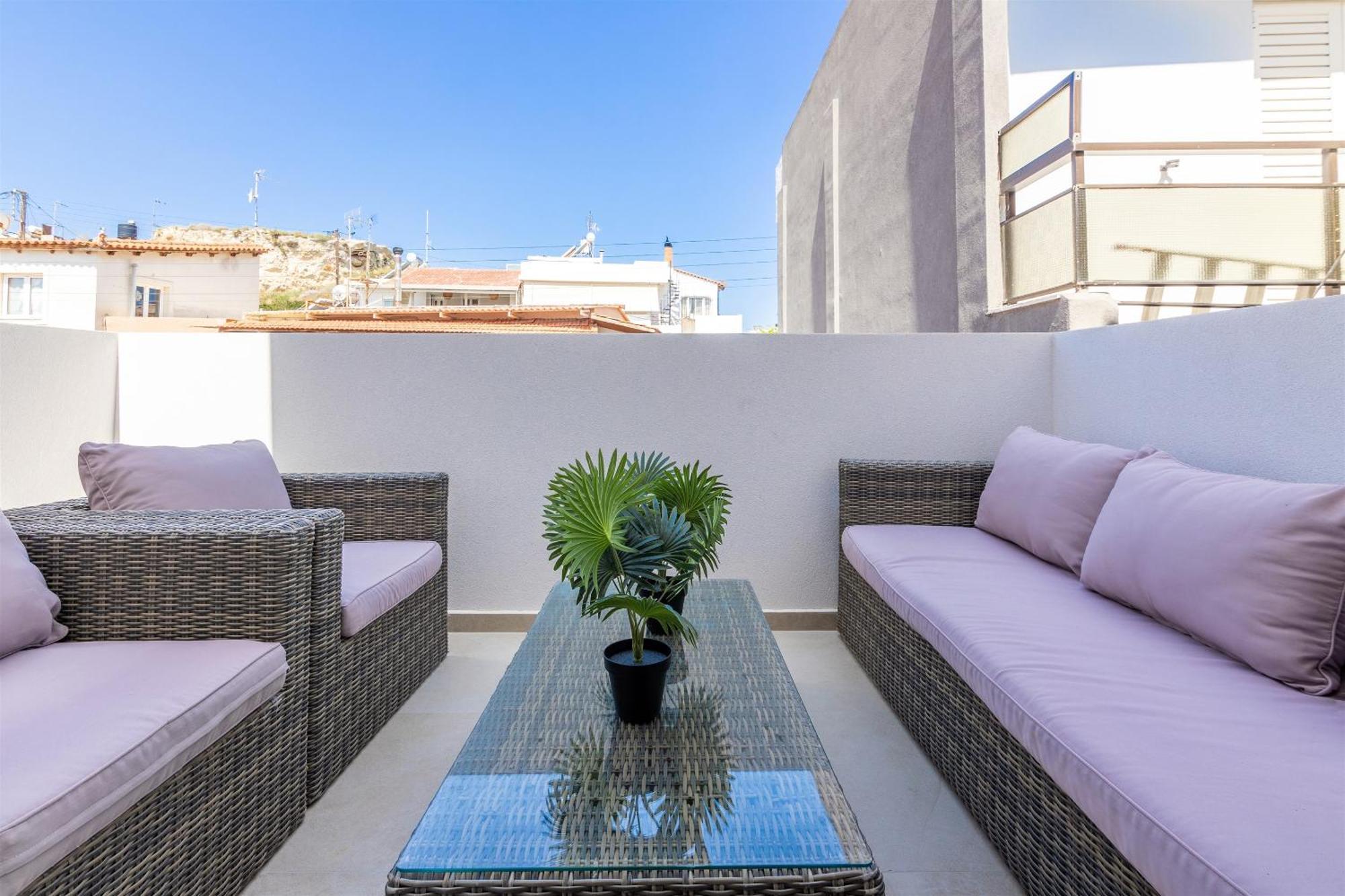 Andrews Luxury Suites Near The Airport Heraklion  Exterior photo
